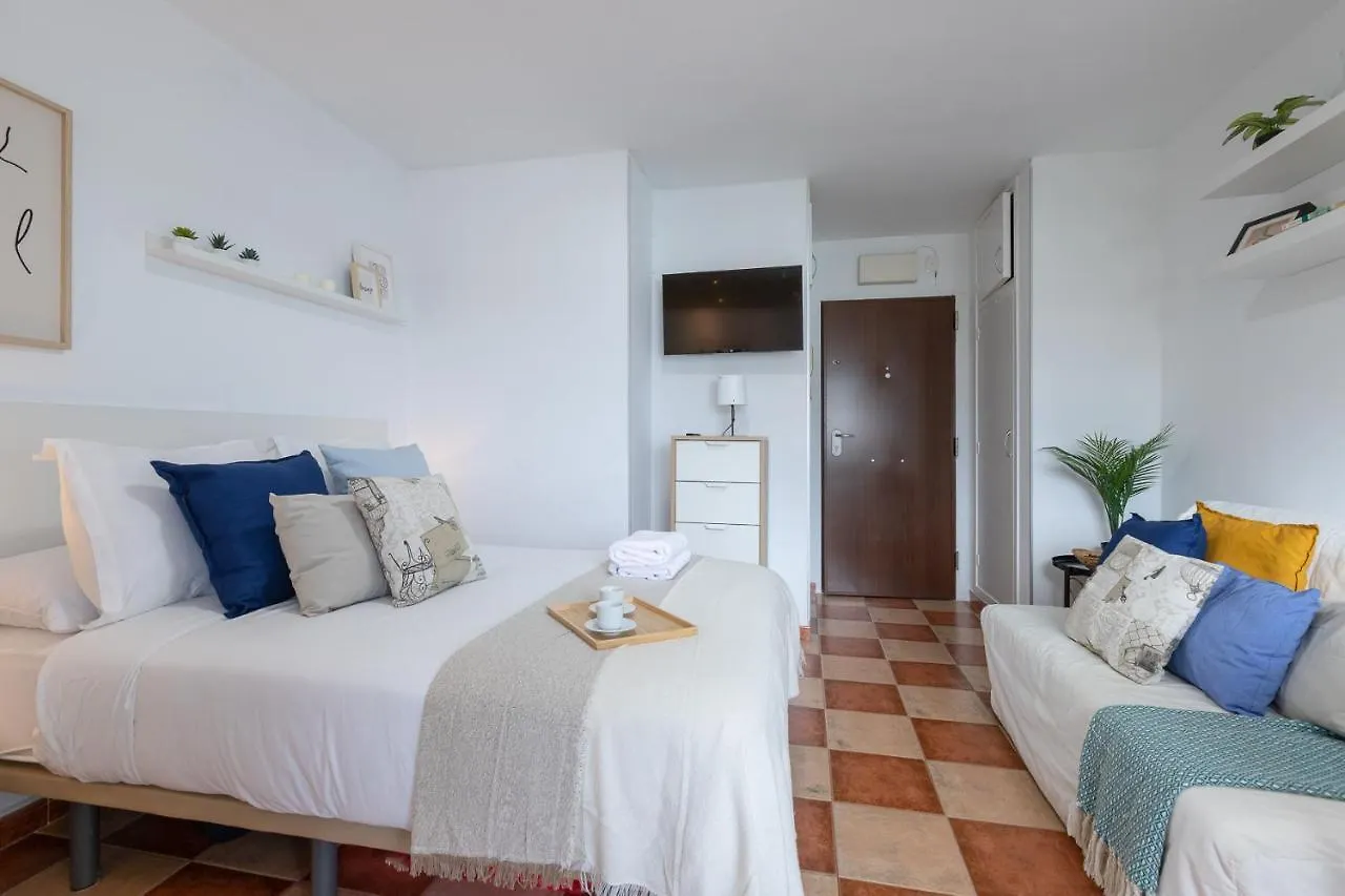 Estudio Las Naciones Benalmadena 0*,  Spain